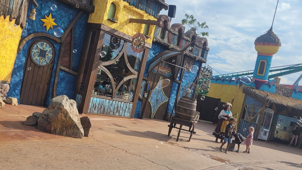 Joey's Bella Magica