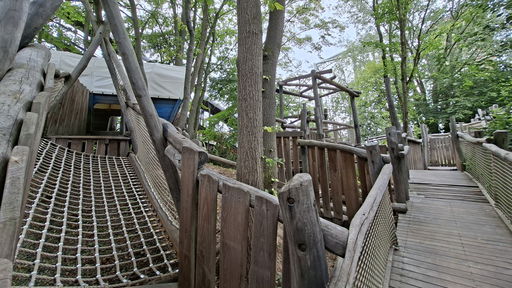 Lost Trails of Roanoke