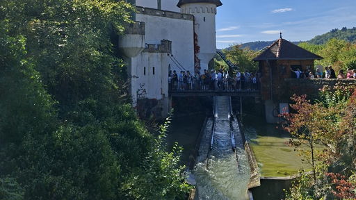 Badewannen-Fahrt zum Jungbrunnen