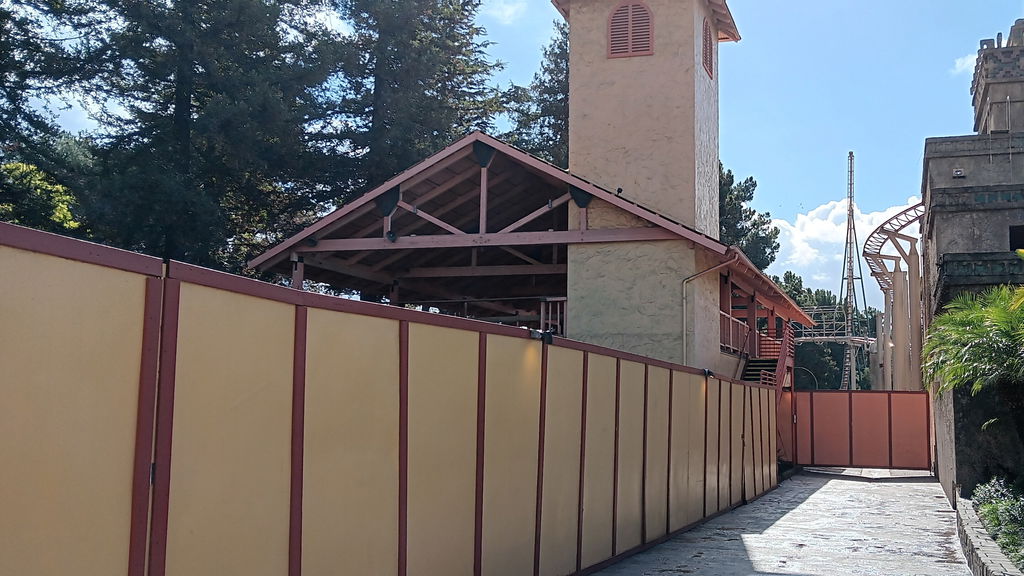 MonteZOOMa: The Forbidden Fortress