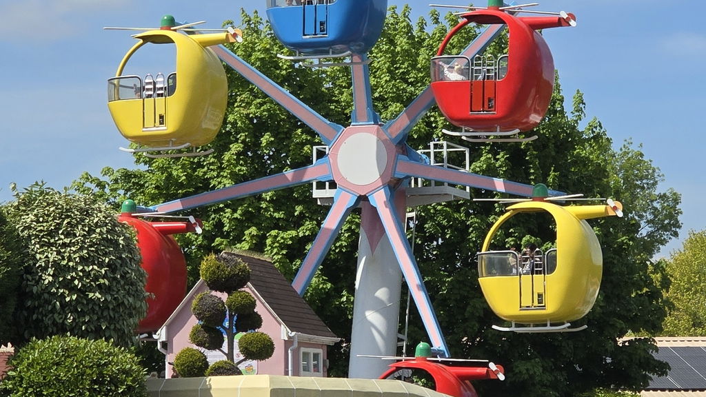 Miss Rabbit's Helicopter Flight