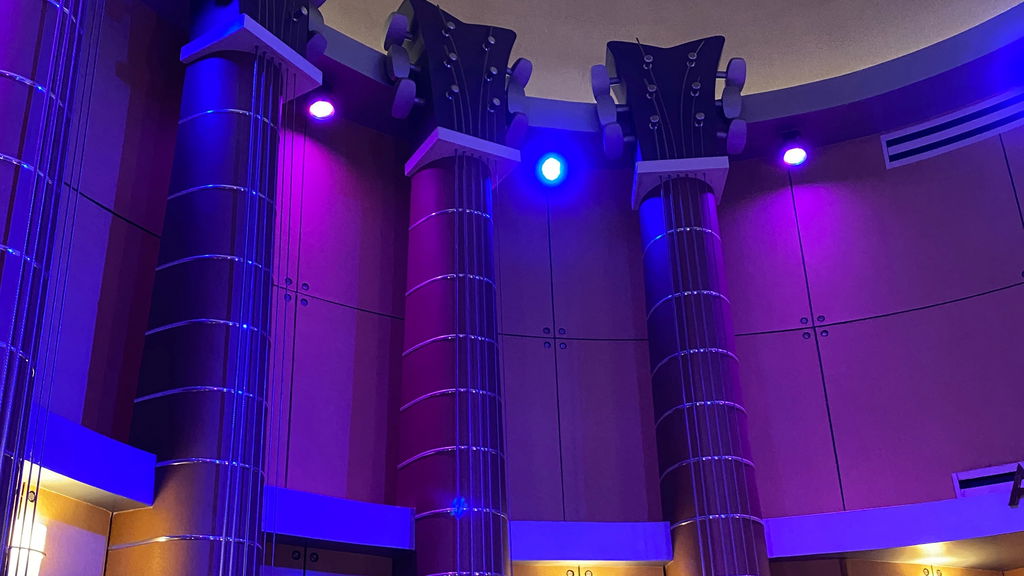 Rock 'n' Roller Coaster Starring Aerosmith