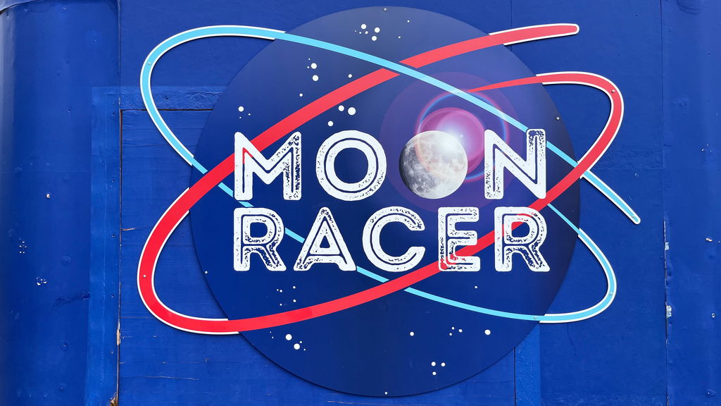 Moon Racer