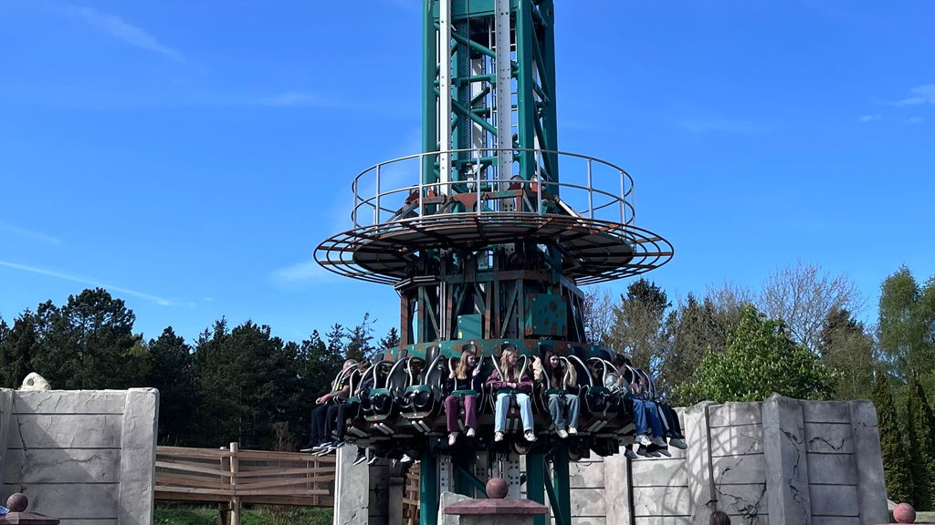 El Grito Drop Tower