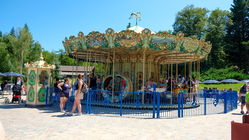 Le Carrousel