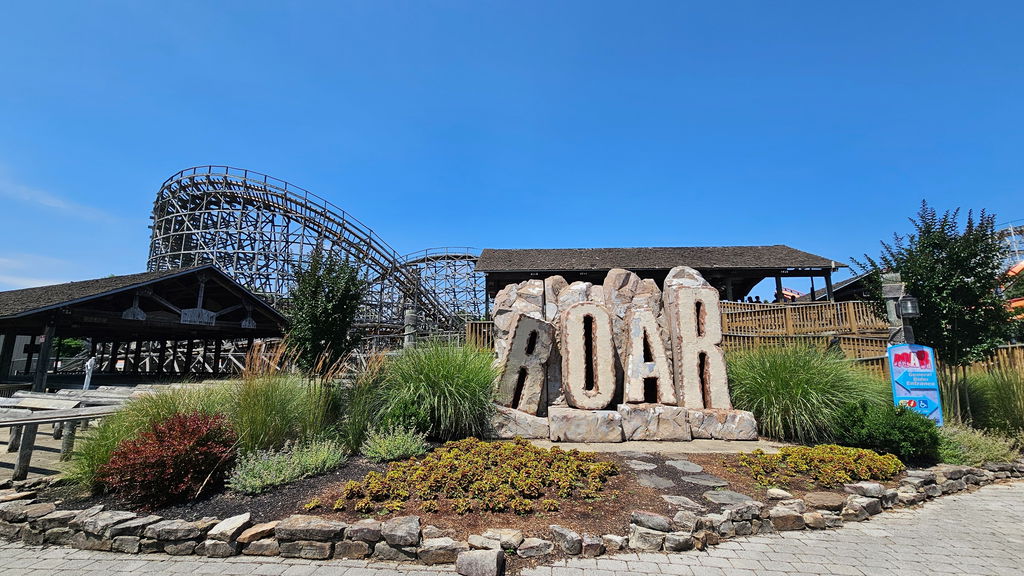 Roar