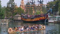 Davy Crockett's Explorer Canoes