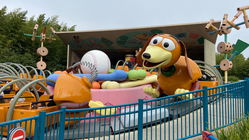 Slinky Dog Zigzag Spin