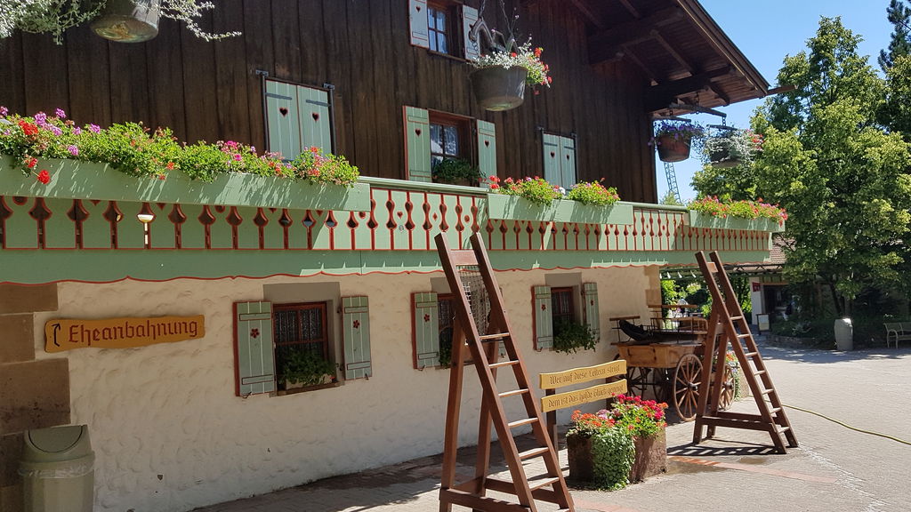 Fensterln am Bauernhaus