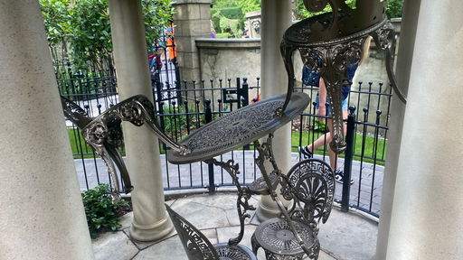 Ghostly Manor