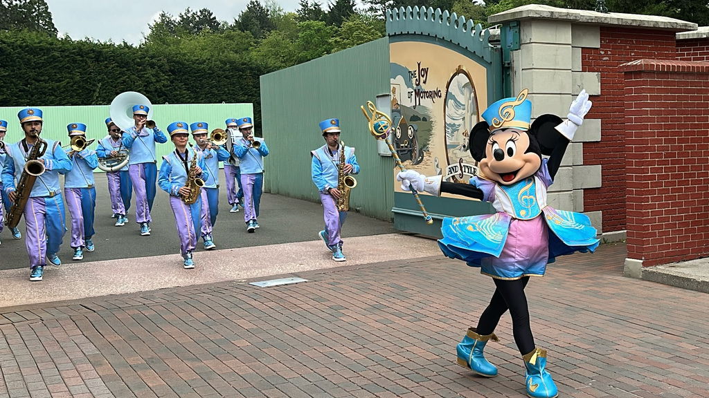 Minnie’s Marching Band
