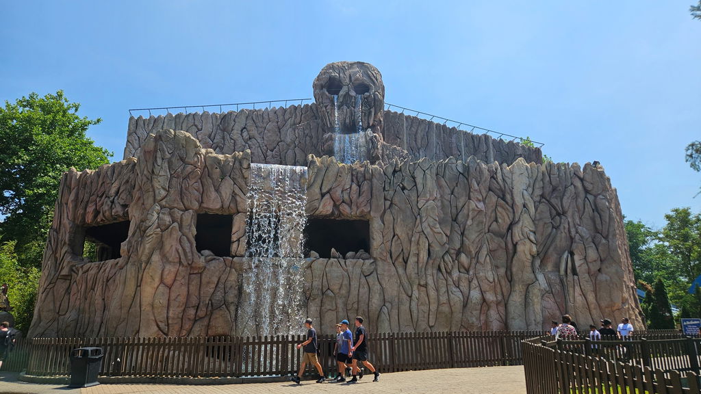 Skull Mountain