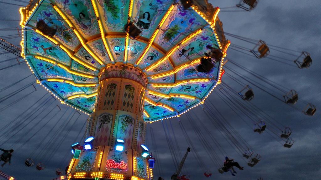 Volksfeste und Kirmes Attraktionen